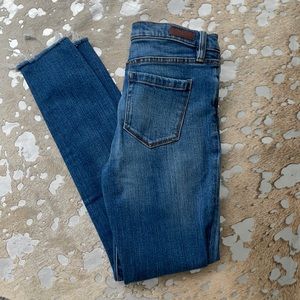 BLANK NYC frayed hem jeans